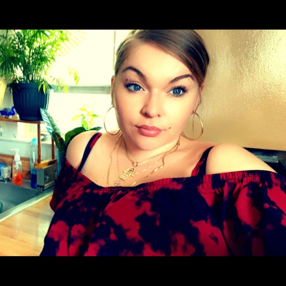 Meet your Posher, Gina